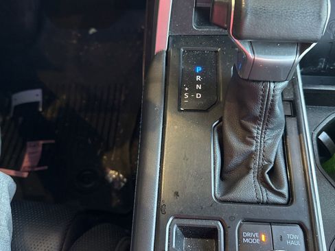 Used 2023 Toyota Tundra Platinum image 17