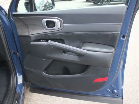 Used 2024 Kia Sorento SX Prestige image 35