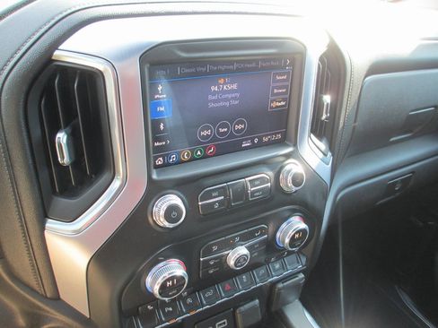 Used 2019 GMC Sierra 1500 SLT w/ SLT Premium Package image 26