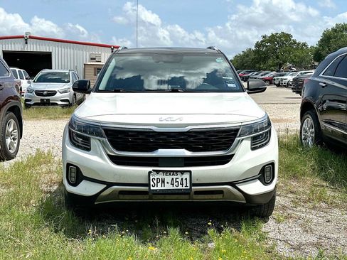 Used 2023 Kia Seltos SX AWD/4WD image 2