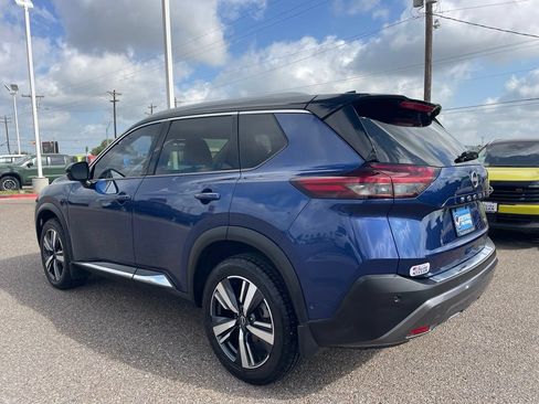 Certified 2023 Nissan Rogue SL w/ SL Premium Package FWD image 5