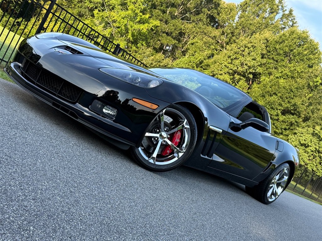 Used 2013 Chevrolet Corvette Grand Sport w/ 2LT Preferred Equipment Group RWD image 10