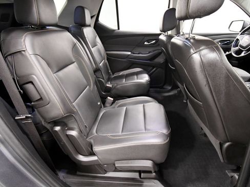 Used 2021 Chevrolet Traverse LT AWD/4WD image 17