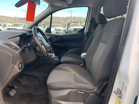Used 2018 Ford Transit Connect XL image 9
