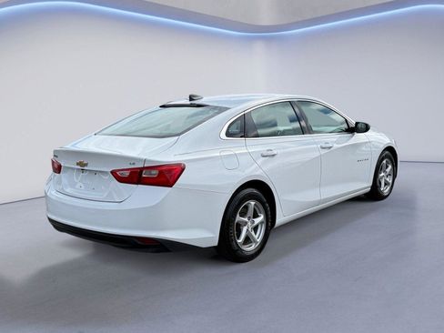Used 2016 Chevrolet Malibu LS image 3