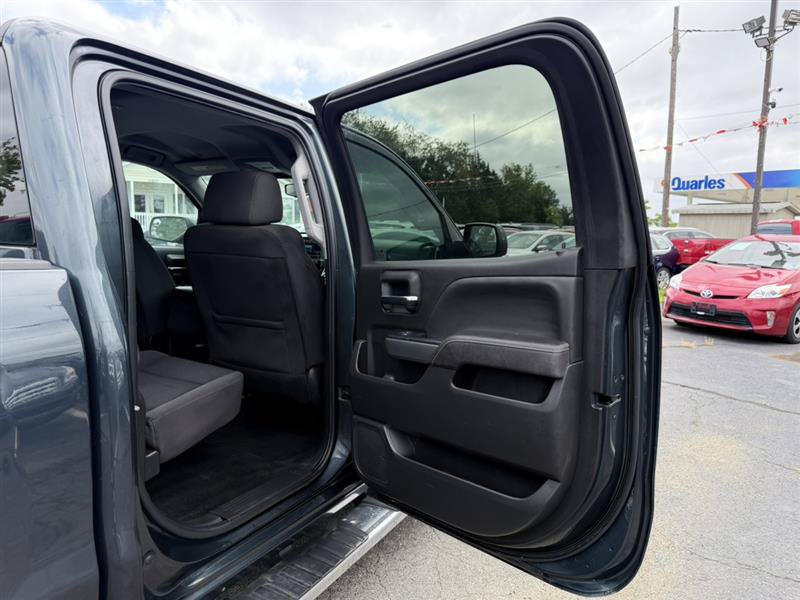 Used 2017 Chevrolet Silverado 1500 LT w/ All Star Edition AWD/4WD image 17