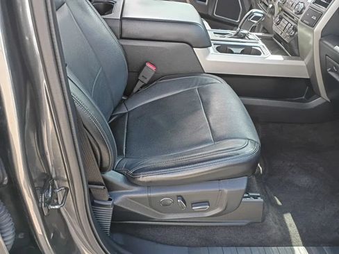 Used 2017 Ford F150 Lariat RWD image 20