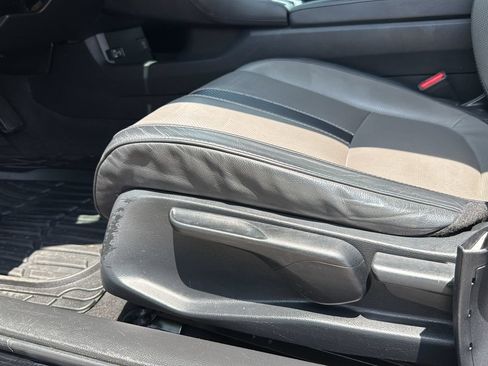 Used 2017 Honda Civic Touring image 10