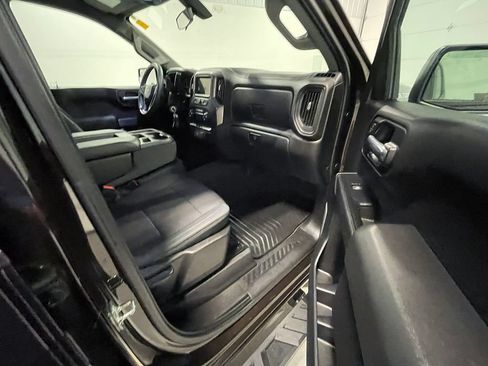 Used 2019 Chevrolet Silverado 1500 Custom w/ Custom Value Package AWD/4WD image 26