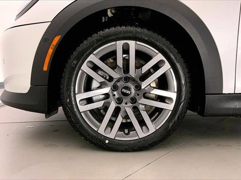 New 2026 MINI Cooper 2-Door Hardtop image 9