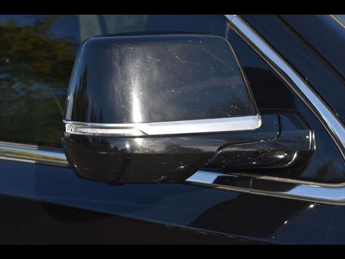 Used 2017 Cadillac Escalade Luxury image 54