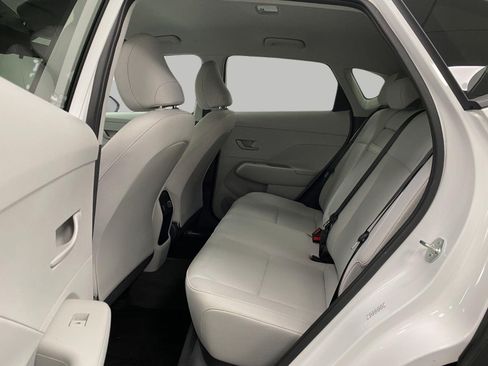 Certified 2024 Hyundai Kona SEL AWD/4WD image 28