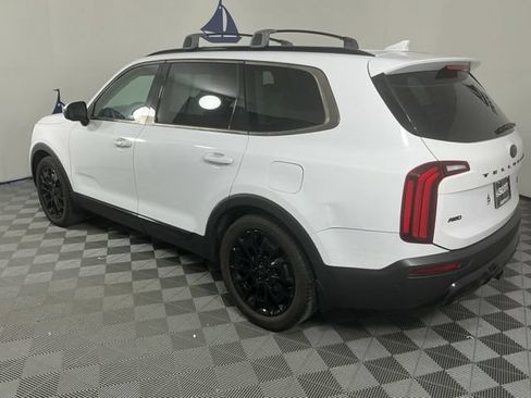 Used 2021 Kia Telluride SX w/ SX Prestige Package AWD/4WD image 3