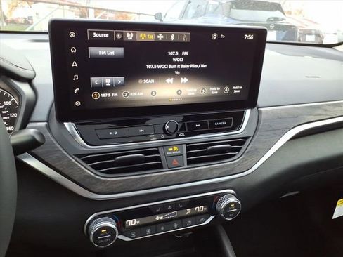 New 2025 Nissan Altima 2.5 SL image 22