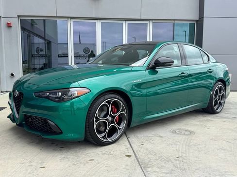 New 2026 Alfa Romeo Giulia w/ Driving Assist Package RWD image 10