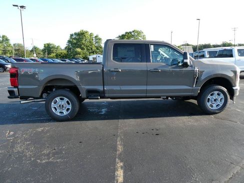 New 2026 Ford F250 XLT w/ XLT Premium Package AWD/4WD image 28