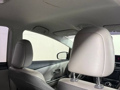 Used 2015 Toyota Prius V Four FWD image 24