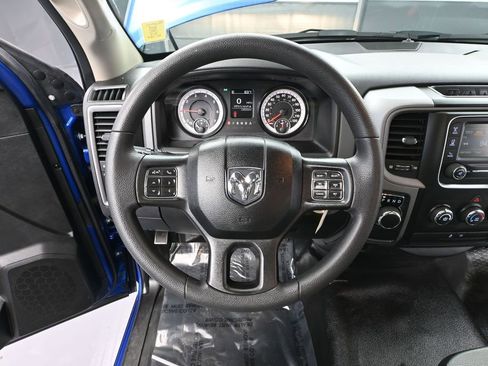 Used 2018 RAM 1500 Express image 27