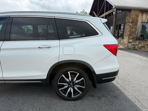 Used 2020 Honda Pilot Touring image 48