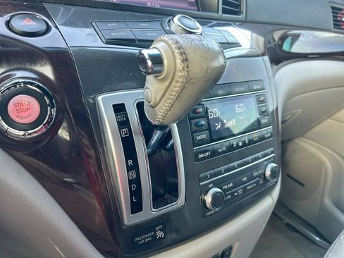 Used 2012 Nissan Quest LE w/ Value Cargo Pkg FWD image 27
