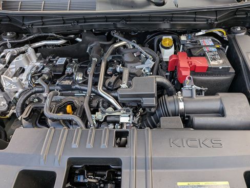 New 2026 Nissan Kicks SV w/ Illumination Package FWD image 32