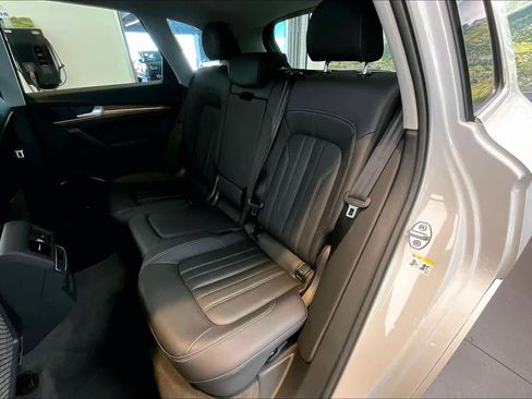Certified 2023 Audi Q5 2.0T Premium w/ Convenience Package image 20