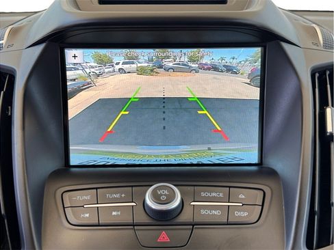 Used 2018 Ford Escape SE w/ SE Sync 3 Package FWD image 16