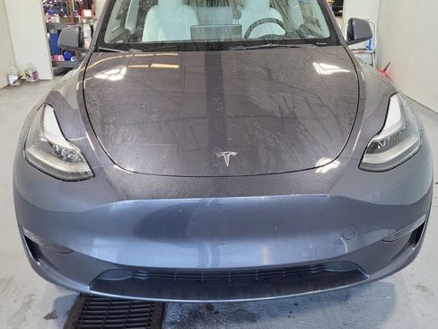 Used 2023 Tesla Model Y Long Range AWD/4WD image 2
