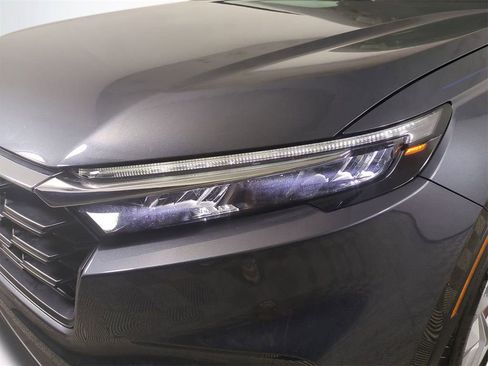 Used 2023 Honda CR-V LX image 10