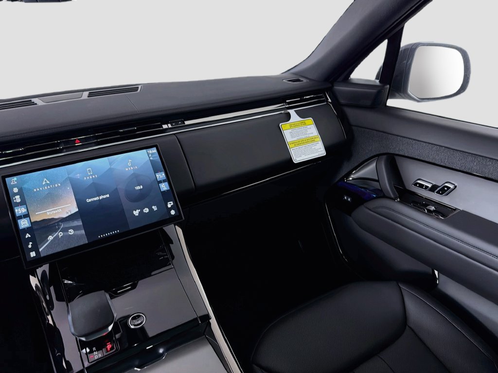 New 2027 Land Rover Range Rover Sport SE AWD/4WD image 25