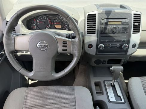 Used 2011 Nissan Frontier SV RWD image 11