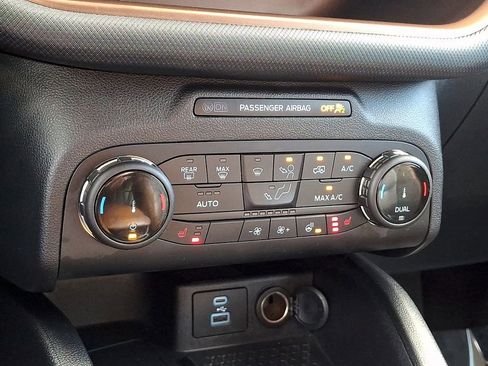 Used 2022 Ford Bronco Sport Outer Banks w/ Tech Package AWD/4WD image 15