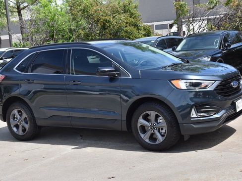 Certified 2022 Ford Edge SEL w/ Sport Appearance Package AWD/4WD image 5