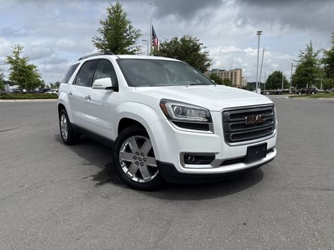 Used 2017 GMC Acadia Limited SLT FWD image 2