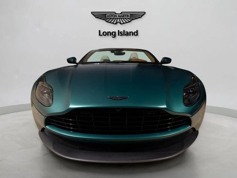 Used 2023 Aston Martin DB11 Volante image 3