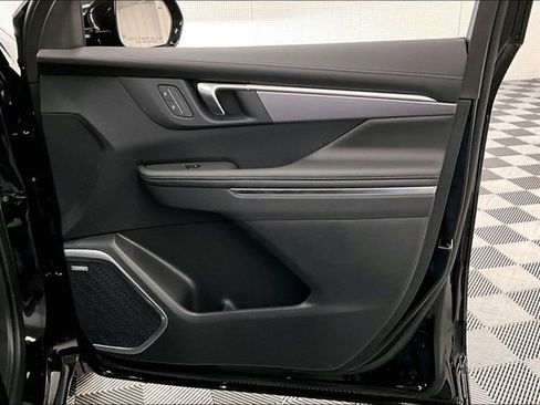 Used 2025 Buick Enclave Sport Touring w/ LPO, Floor Liner Package image 20