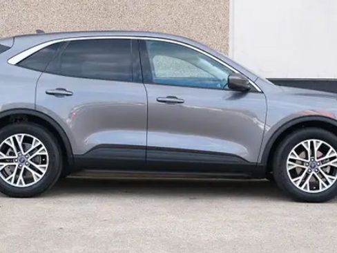 Used 2022 Ford Escape SEL FWD image 6