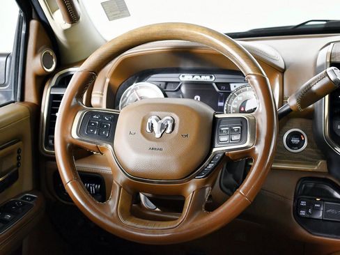 Used 2022 RAM 3500 Limited image 29