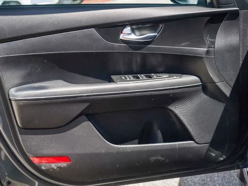 Certified 2023 Kia Forte GT-Line FWD image 19
