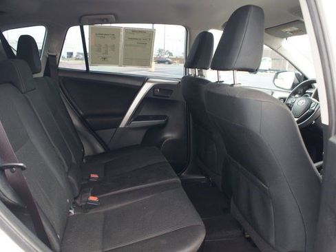 Used 2017 Toyota RAV4 LE image 19