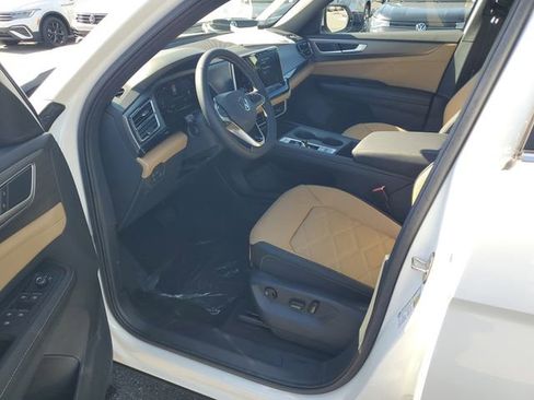 New 2026 Volkswagen Atlas Cross Sport SE FWD image 15
