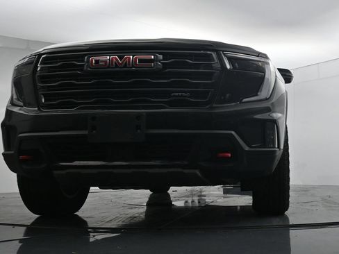 Used 2024 GMC Acadia AT4 w/ Luxury Package AWD/4WD image 19