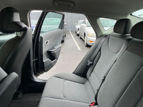 Used 2025 Kia K4 FWD image 39