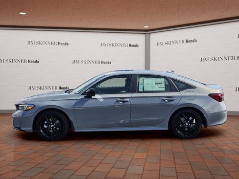 Used 2025 Honda Civic Sport image 14