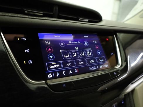 Used 2023 Cadillac XT6 Premium Luxury w/ Technology Package image 18