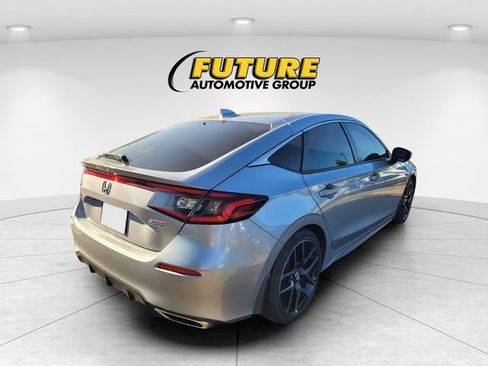 Used 2022 Honda Civic Sport Touring image 3