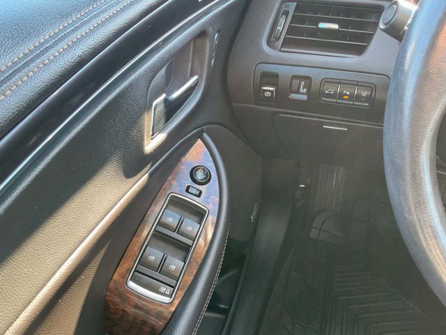 Used 2015 Chevrolet Impala LTZ FWD image 24
