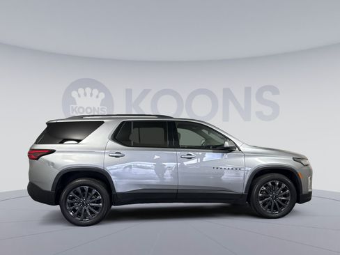 Used 2023 Chevrolet Traverse RS AWD/4WD image 8