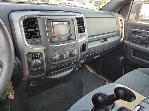 Used 2024 RAM 1500 Warlock RWD image 25