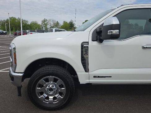 Used 2024 Ford F250 Lariat w/ Lariat Ultimate Package AWD/4WD image 14
